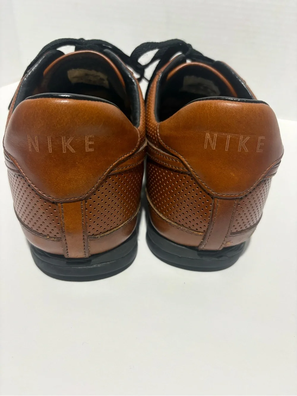 Nike classic brown